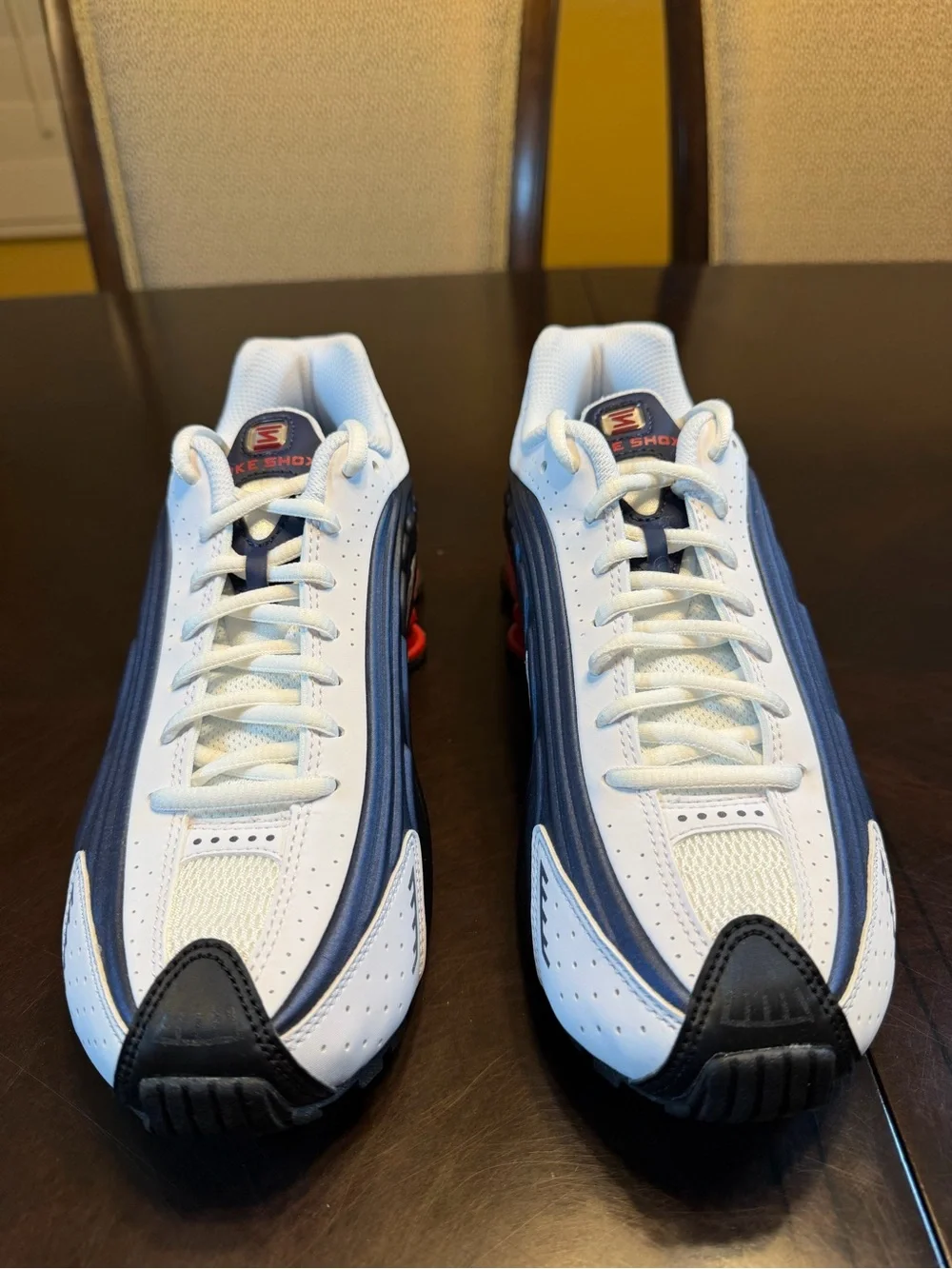 New Nike Shox R4 USA White Blue Sneaker Shoes Size US 6.5Y